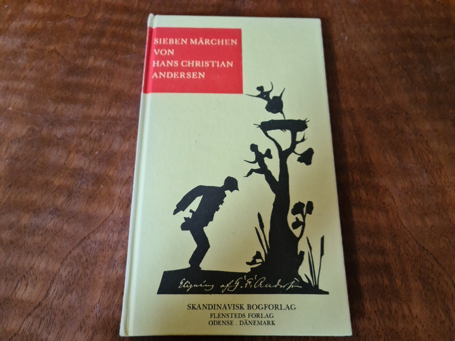 Libri: Sieben Märchen – Usato da Erstfeld venduto da Uhu1980