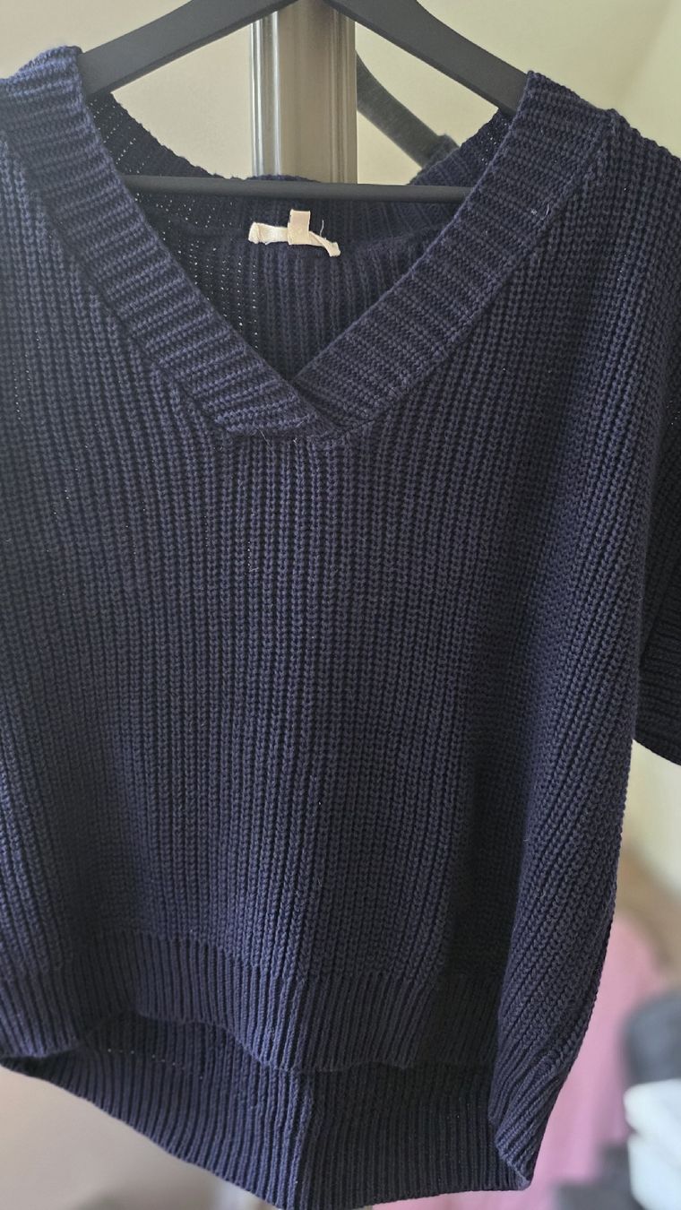 Pulls & Sweat-shirts: Pull bleu manches courtes Humility Taille M – D'occasion à Yverdon-les-Bains par van_dq65 6