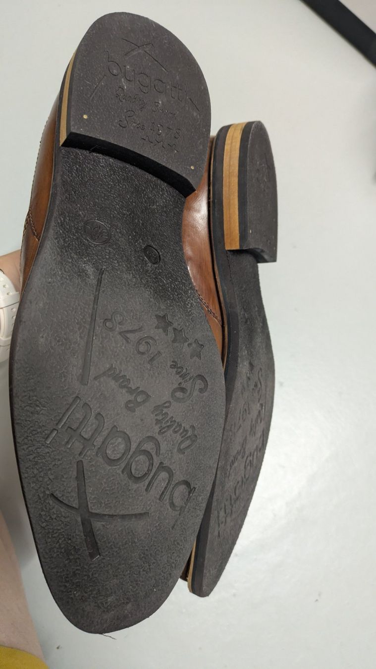 Scarpe da uomo: Wunderschöner, eleganter bugatti Schuh - 44 – Usato da Staufen venduto da Fleby84 3