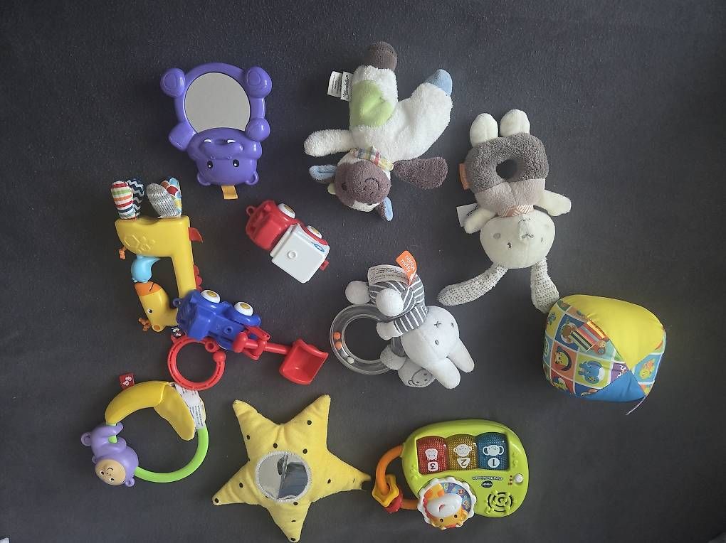 Jouets: Spielsachen baby – D'occasion à Muhen par jasmiin91