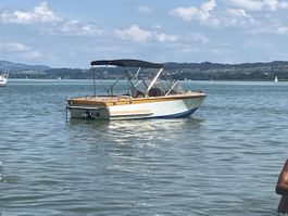 Motorboot / Guggisbergboot