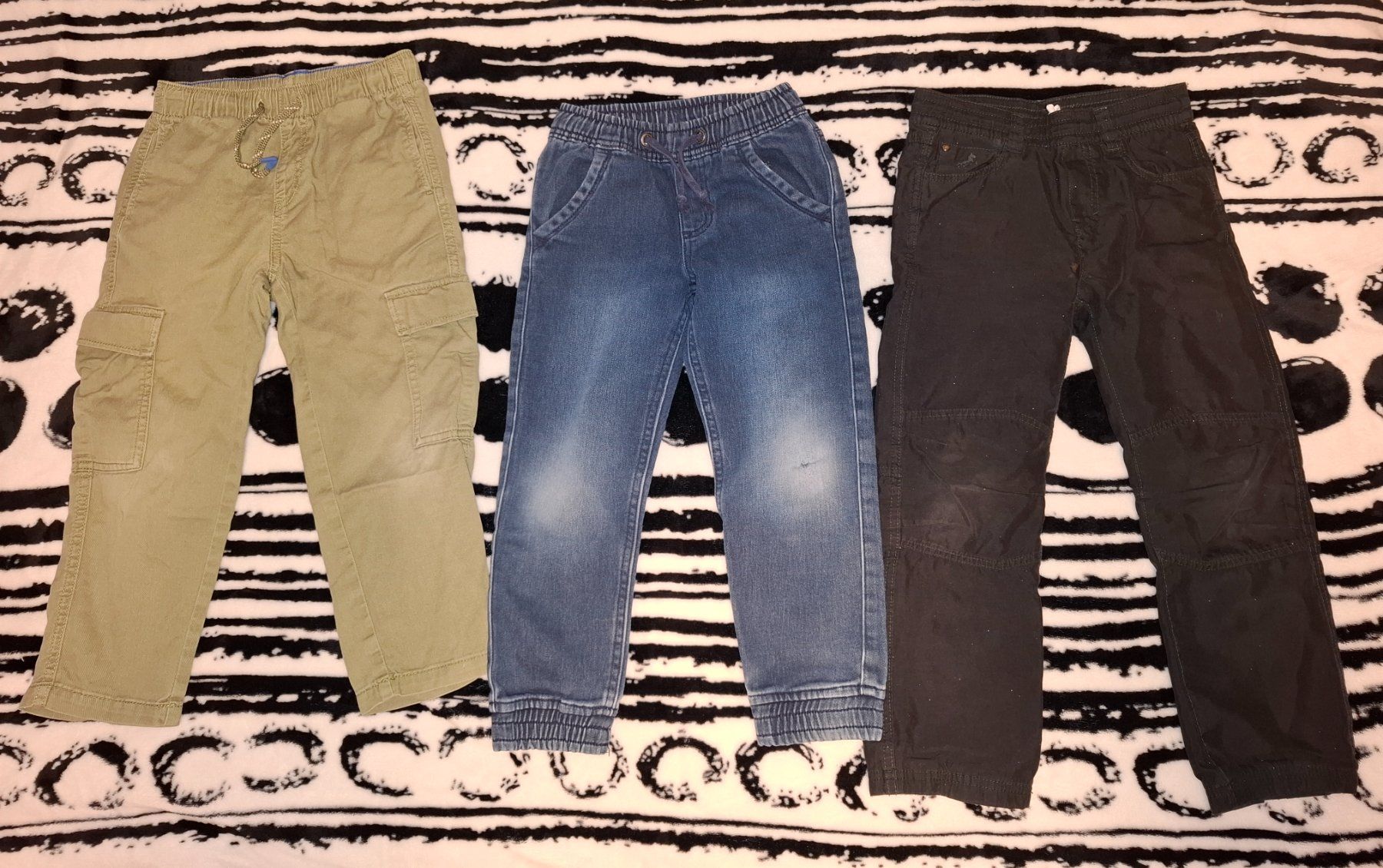 Pantaloni: 3x Hosen gr.122 – Usato da Oberurnen venduto da rotty80