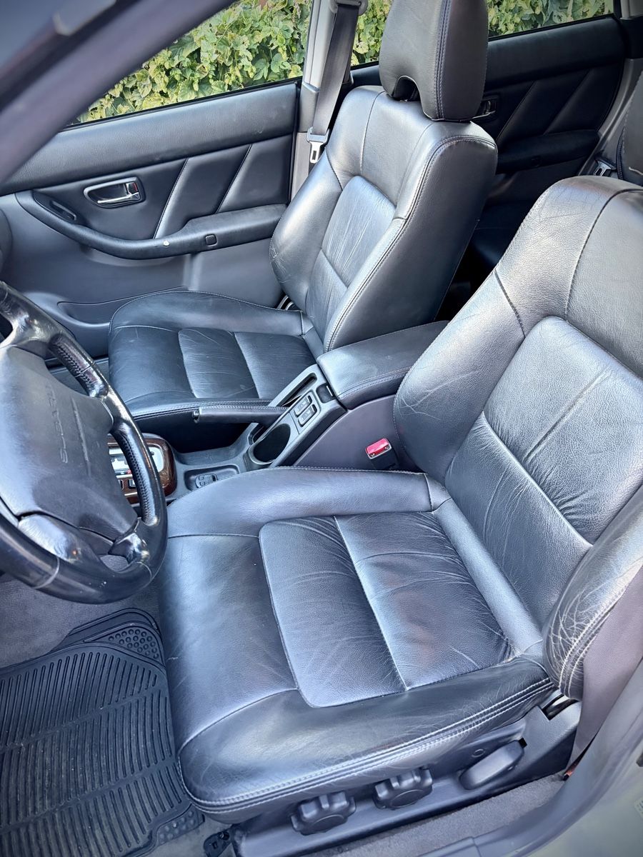 Subaru Autos: Subaru Legacy – D'occasion à Elgg par Steinbock-13 5