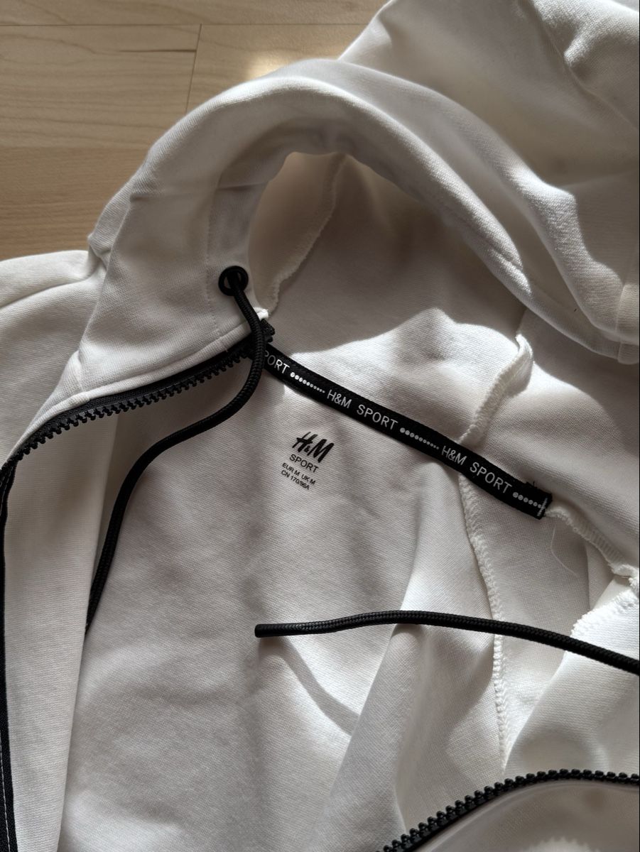 H&M Giacche: H&M Zipper weiss, Grösse M – Nuovo (secondo la descrizione) da Tuggen venduto da jess_gls06 1