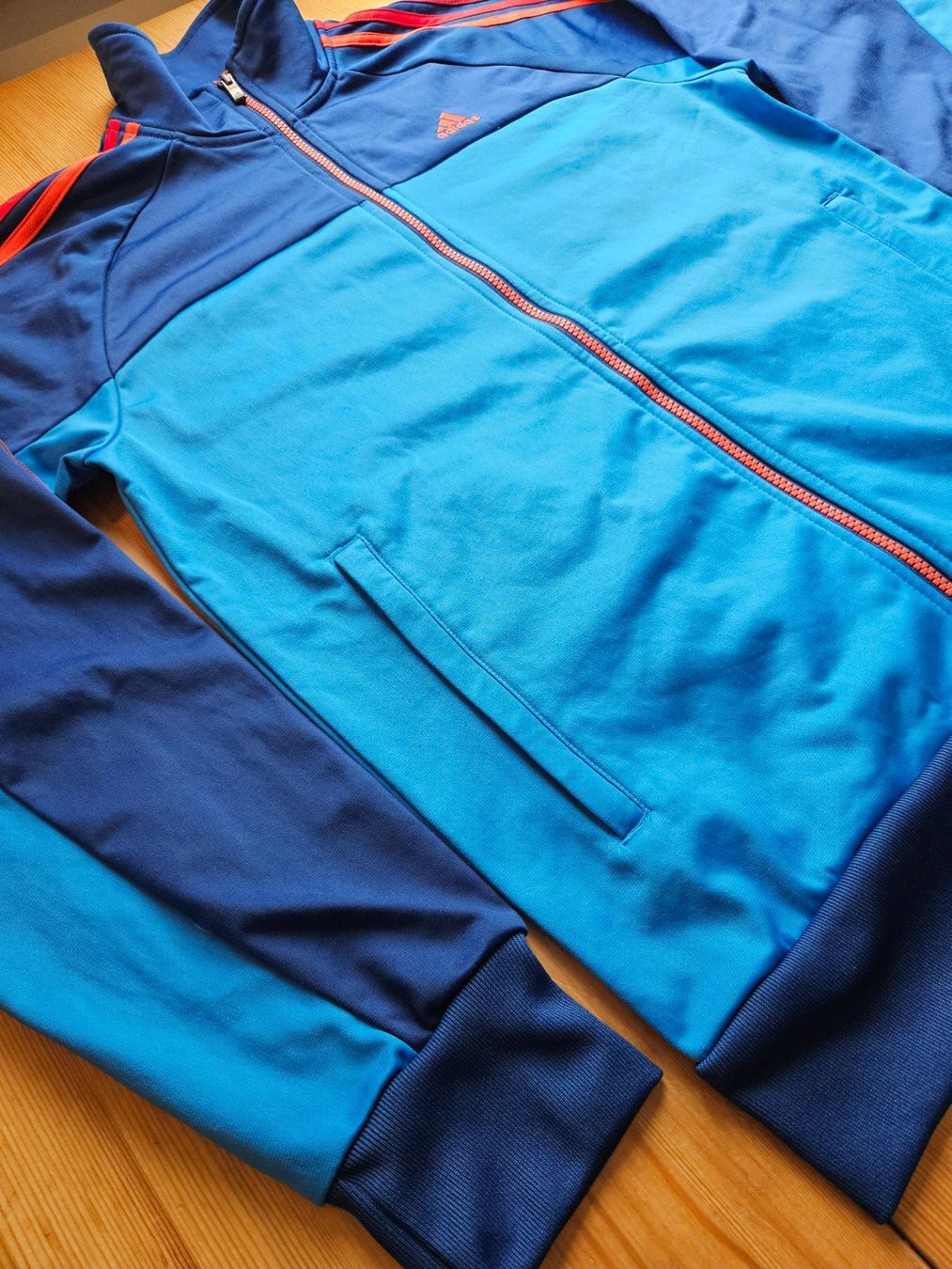 Adidas Giacche: Jacke adidas Grösse S retro – Usato da Hägglingen venduto da United-Village-Trade 2