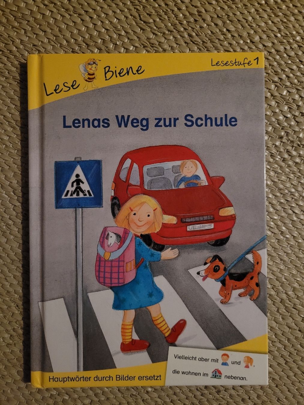 Bücher: Lese Bienie: Lenas Weg zur Schule – Gebraucht aus Perlen von Safari_23