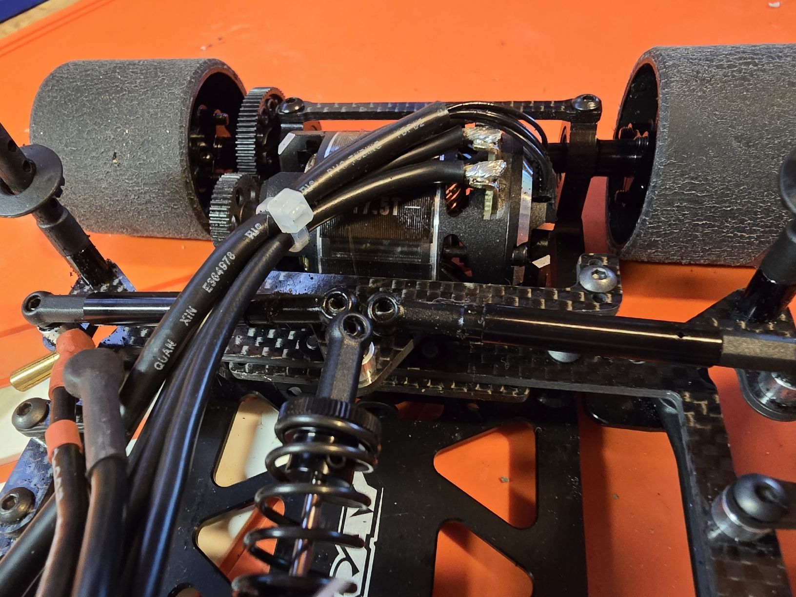 XRay Modellismo RC: XRAY X12 2023 EU SPECS XRAY inkl. Hudy Setup-System – Usato da Kirchleerau venduto da Ferrari355 1