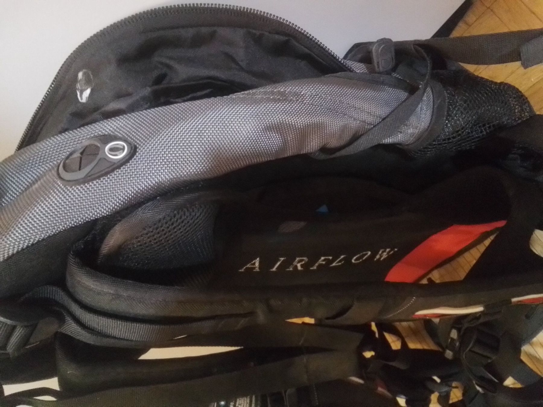 Micro Rucksäcke: MICRO Marke SWISS DESIGN Qualitäts-Rucksack – Gebraucht aus Rüti ZH von Velo-Jimmy 6