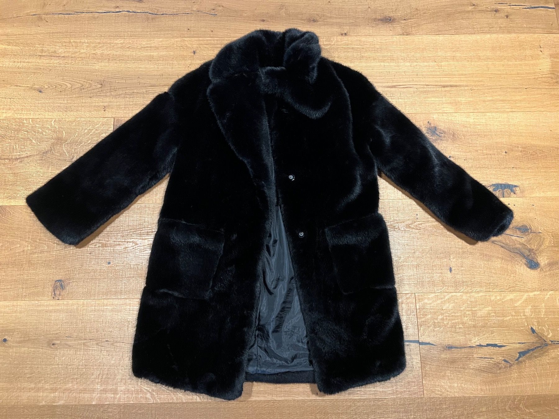 Cappotti: Fluffy Kunstfell Wintermantel – Nuovo (secondo la descrizione) da Sachseln venduto da Ricola_2018