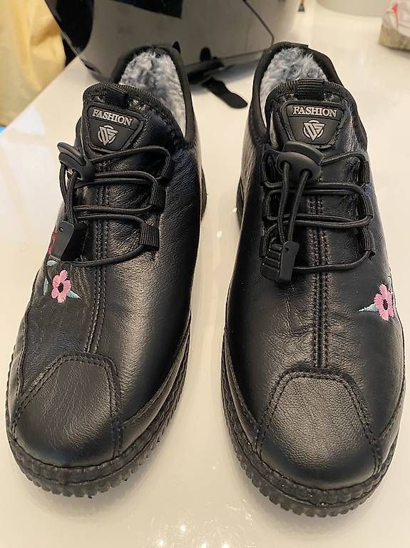 Damenschuhe: Schuhe – Gebraucht aus Zürich von MAJAM65 2