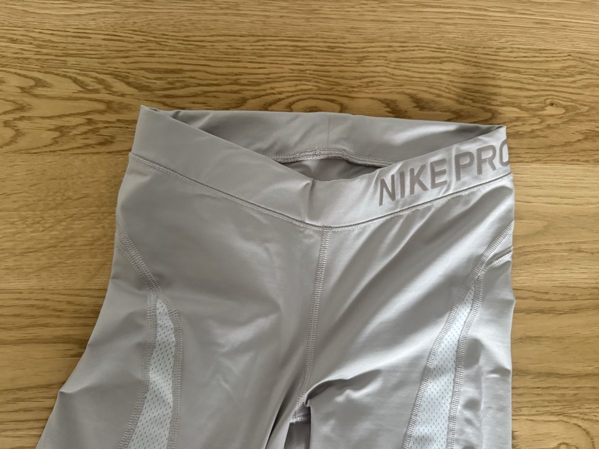 Nike Leggings: nike running leggins XS beige – Usato da Neuhausen venduto da ddelucia87 2