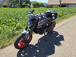 Ducati Monster + 937 (35kw)