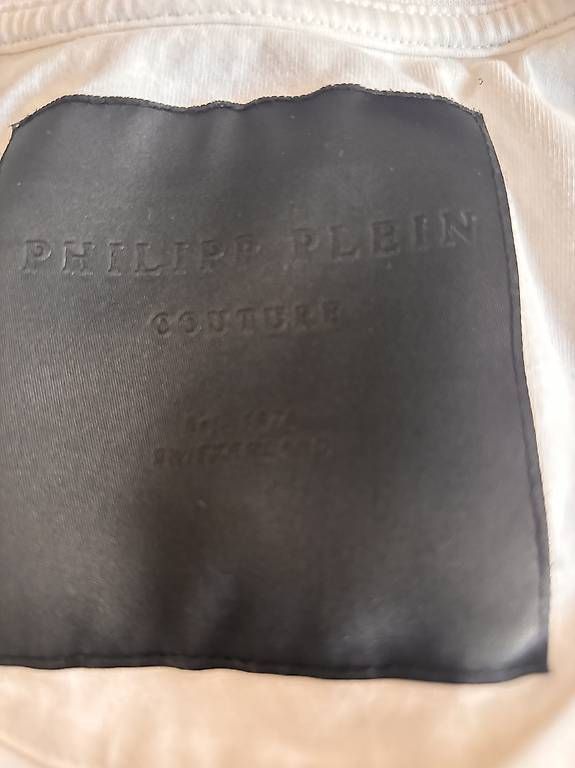 T-shirt: Philipp Plein Shirts zu je 50.- – Usato da Zürich venduto da Brooke 2