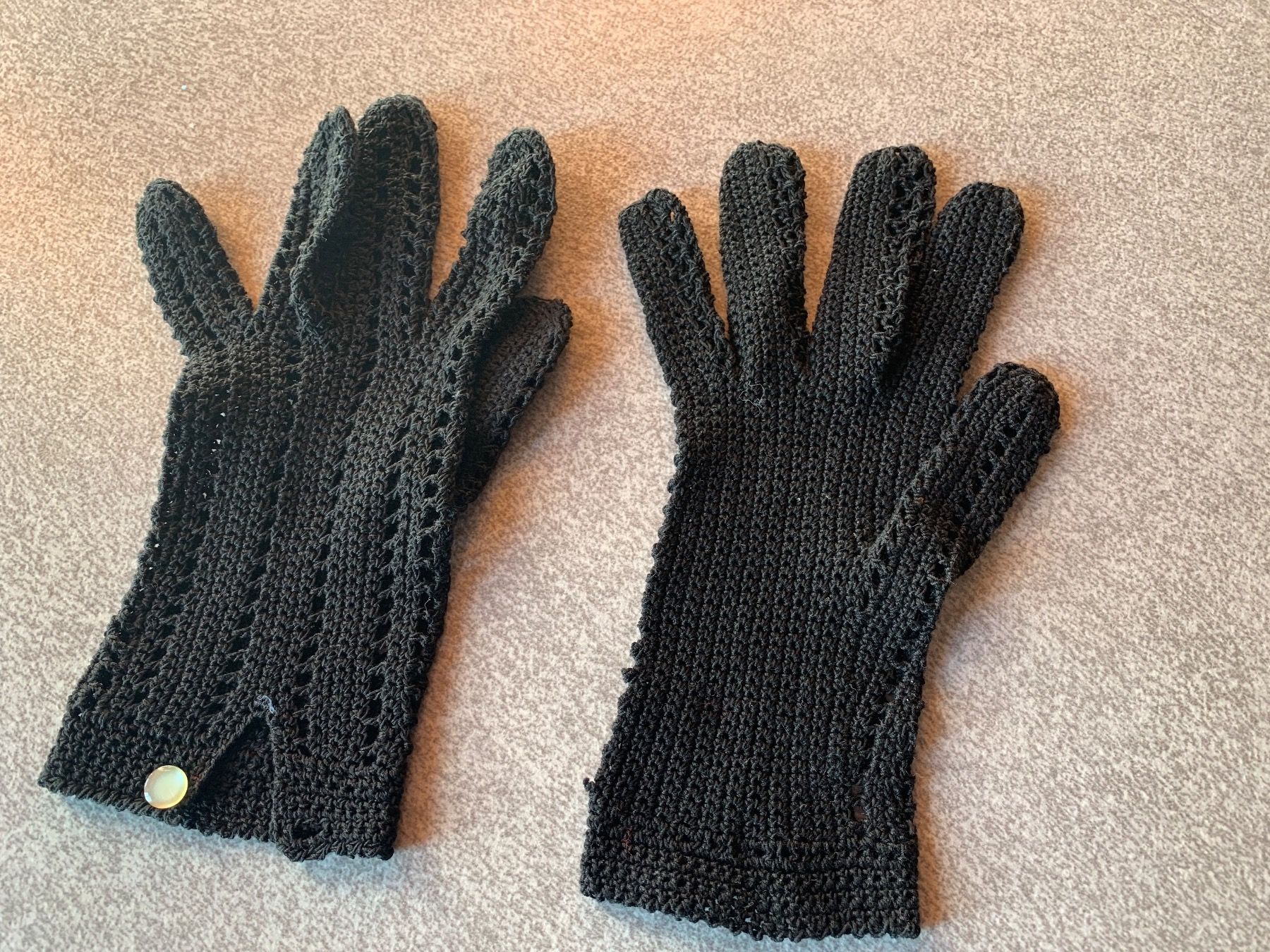 Gants & mitaines : HANDSCHUHE vintage schwarz – D'occasion à Arbedo par nadia1973 1
