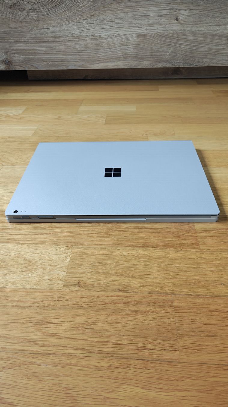 Microsoft Notebook: Microsoft Surface Book 2 - 13.5 Zoll - Intel i7 - 512GB SSD – Usato da St. Gallen venduto da tintan 2