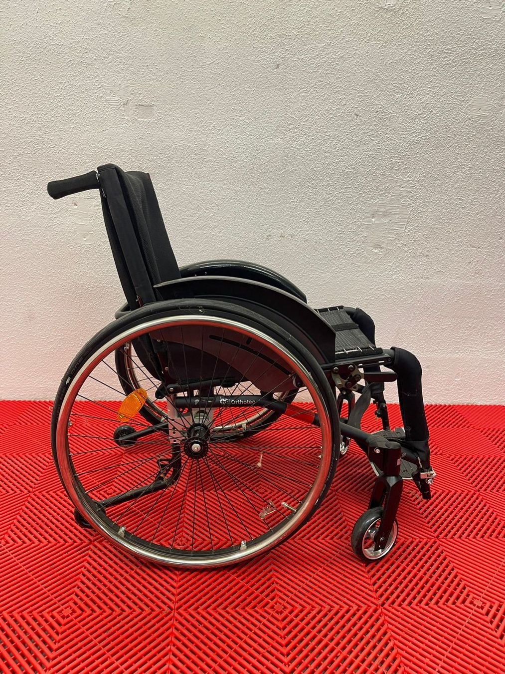 Sedie a rotelle: Rollstuhl Sport mit GFK / Polyester – Usato da Diessenhofen venduto da MotoshopZachmann 3
