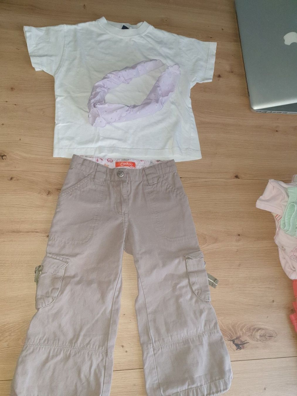 Lotti & Set di vestiti: KLEIDERPAKET GR 92 – Usato da Zürich venduto da Ralaualiyas