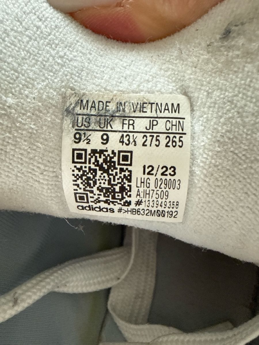Adidas Scarpe da uomo: Adidas Sneaker Campus Grau Wildleder Gr.43.5 – Usato da Fällanden venduto da MN0712 1