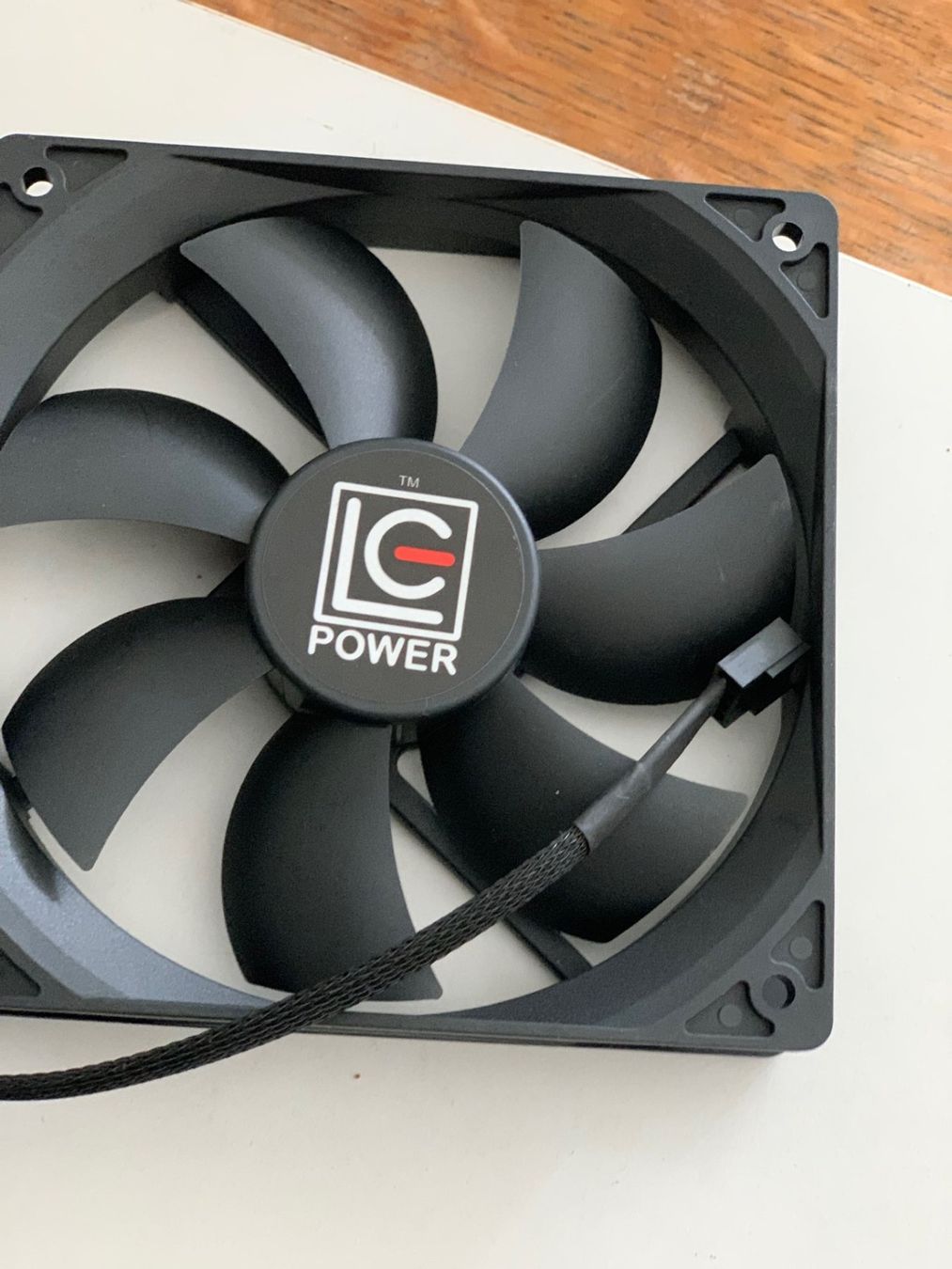 Boîtiers: LC-Power Gehäuselüfter LC-CF – Neuf (Voir description) à Emmen par newcar4you 2