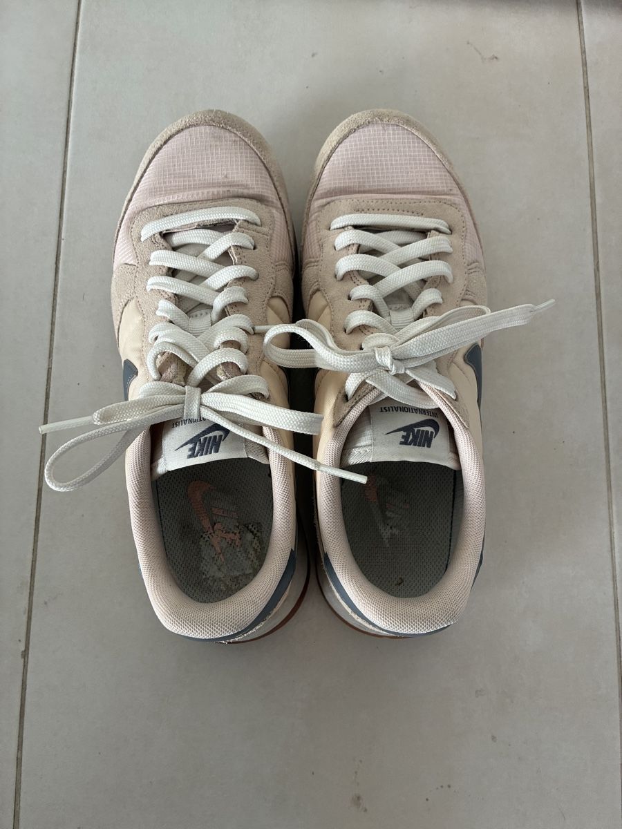 Nike Scarpe da donna: Baskets Nike Internationalist rose poudré – Usato da Lausanne venduto da Gabrie 5