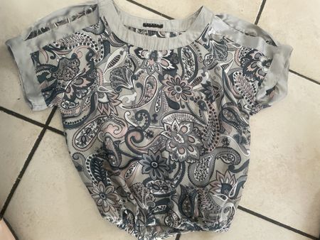 Sisley Mädchen Blusen T-Shirt Top Zustand, Gr.130bunt,