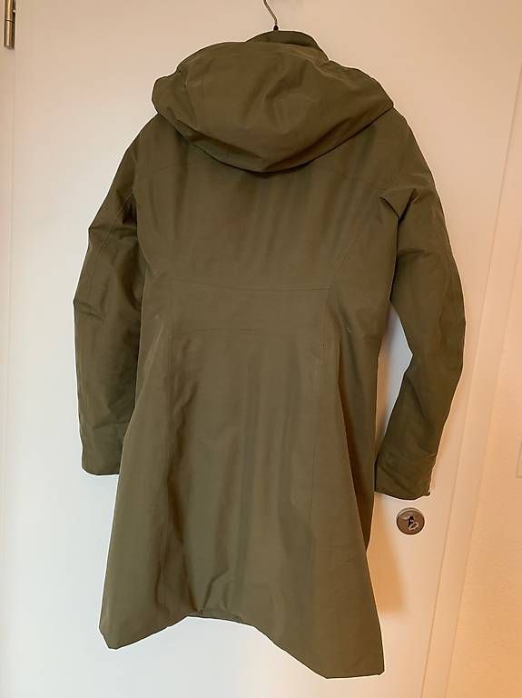 Arcteryx Vestes: Parka Arcteryx taille S – D'occasion à Froideville par satye 1