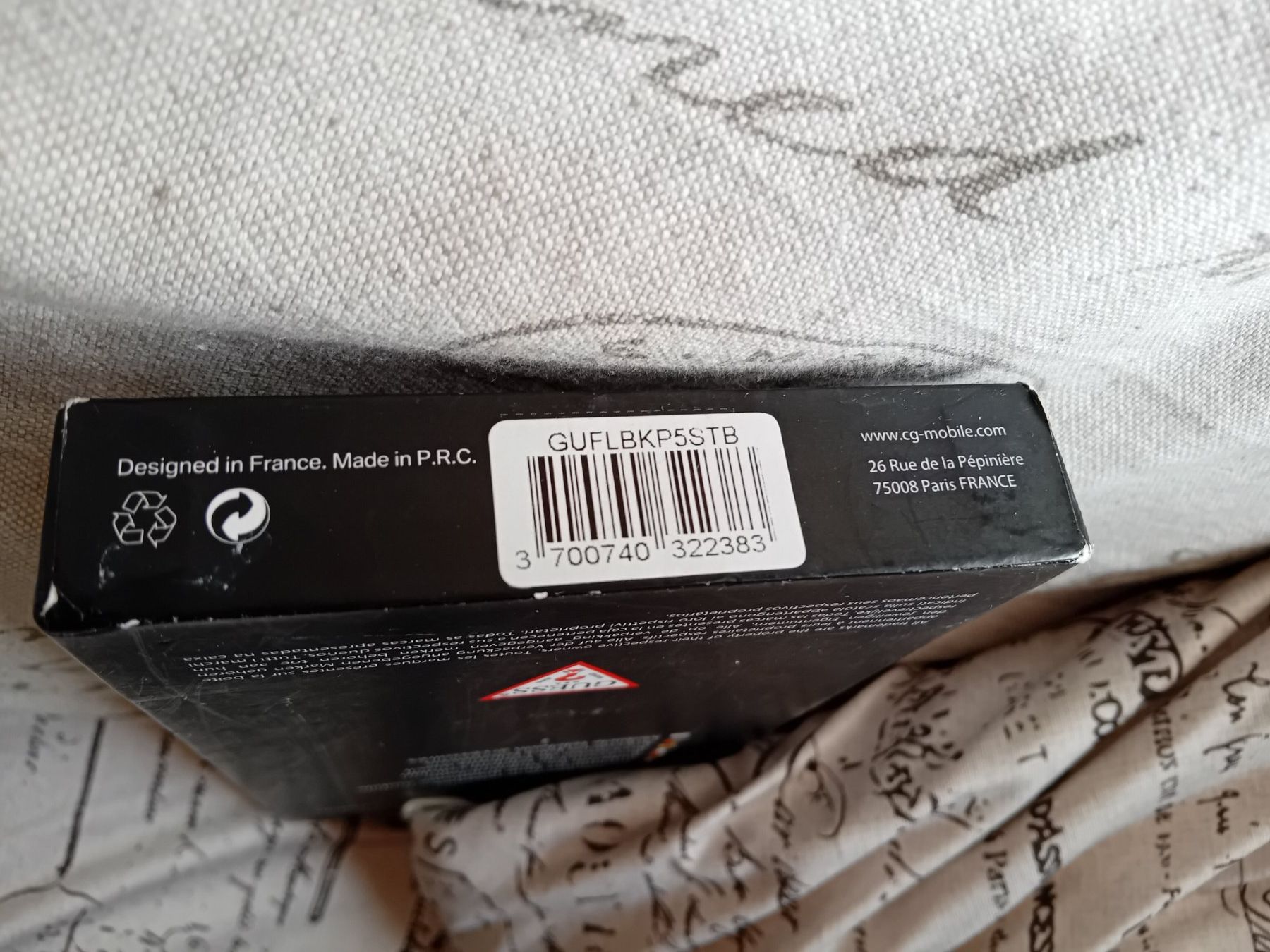 Apple Handys / Smartphones: Guess Bookstyle Case iPhone 5 / 5S Neuwertig – Neu und originalverpackt aus Rüthi (Rheintal) von titlis07 4