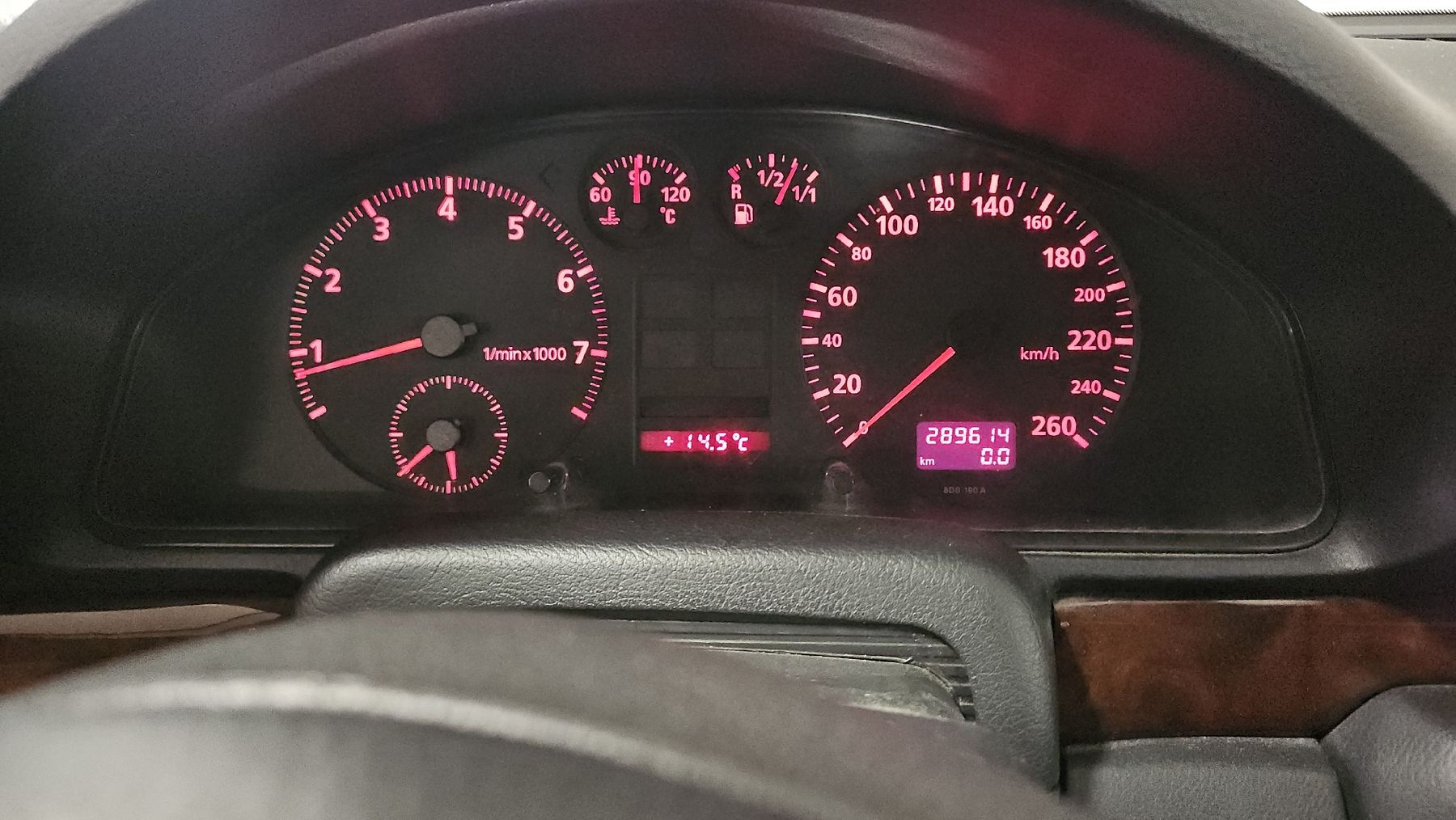 Audi Automobili: Audi A4 B5 2.8l Quattro Handschalter – Usato da Necker venduto da ps.culture 8