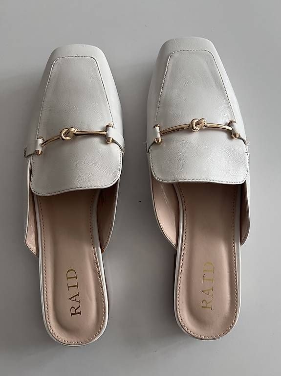 Scarpe da donna: Offene weisse Schuhe , neuwertig gr 41 – Usato da Herisau venduto da bru_vm5j