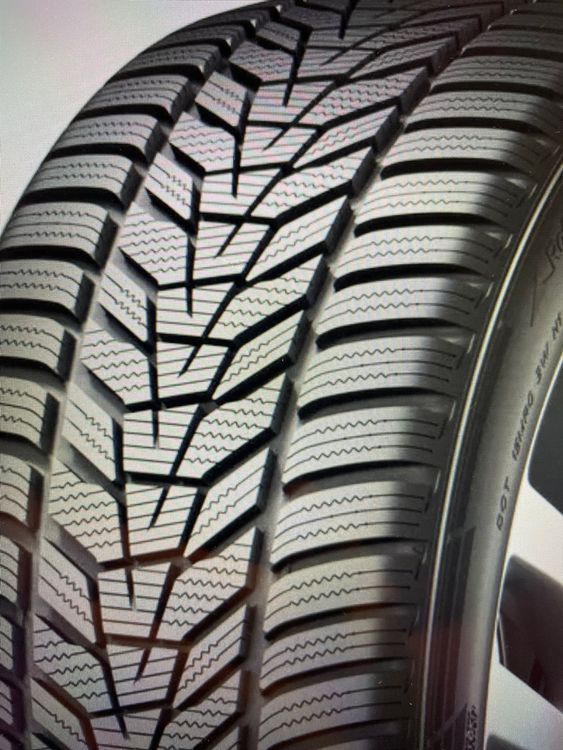 4 Stk. Winterpneu Hankook 235/55VR19TLXL 105V W330A | Kaufen auf Ricardo