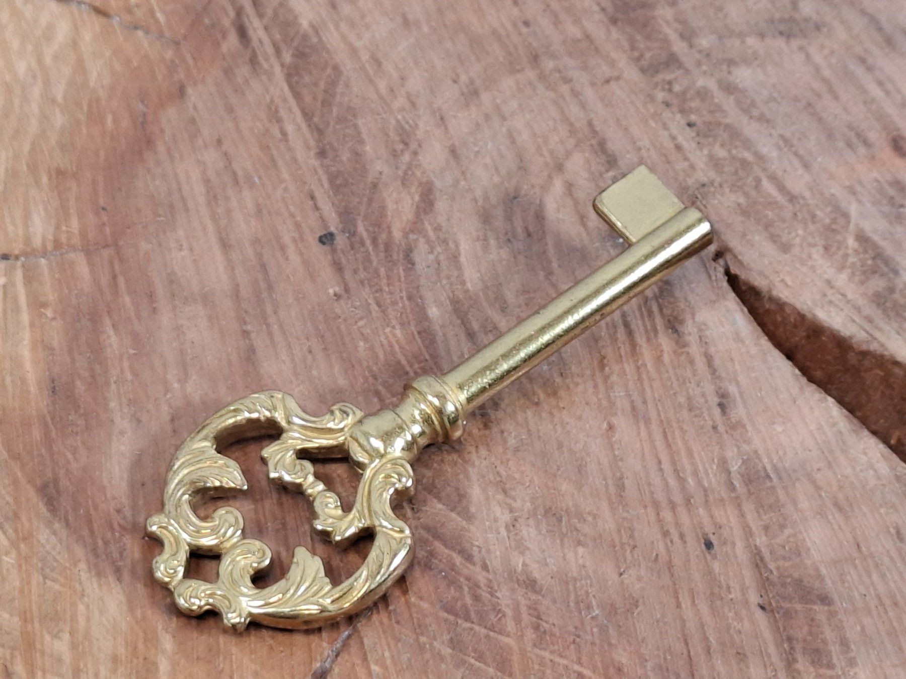Lucchetti: 1 Möbel Hohl Schlüssel, 8.5cm, Messing - NEU (3664#MBS3) – Nuovo (secondo la descrizione) da Baar venduto da rocca268 4