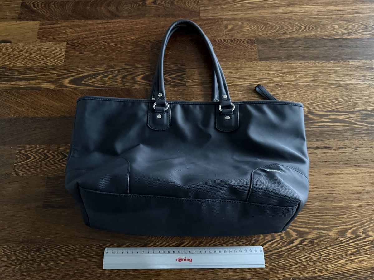 Lacoste Borse da donna: Schwarze Lacoste Shoppertasche - gebraucht – Usato da Sempach venduto da GFASHION 4