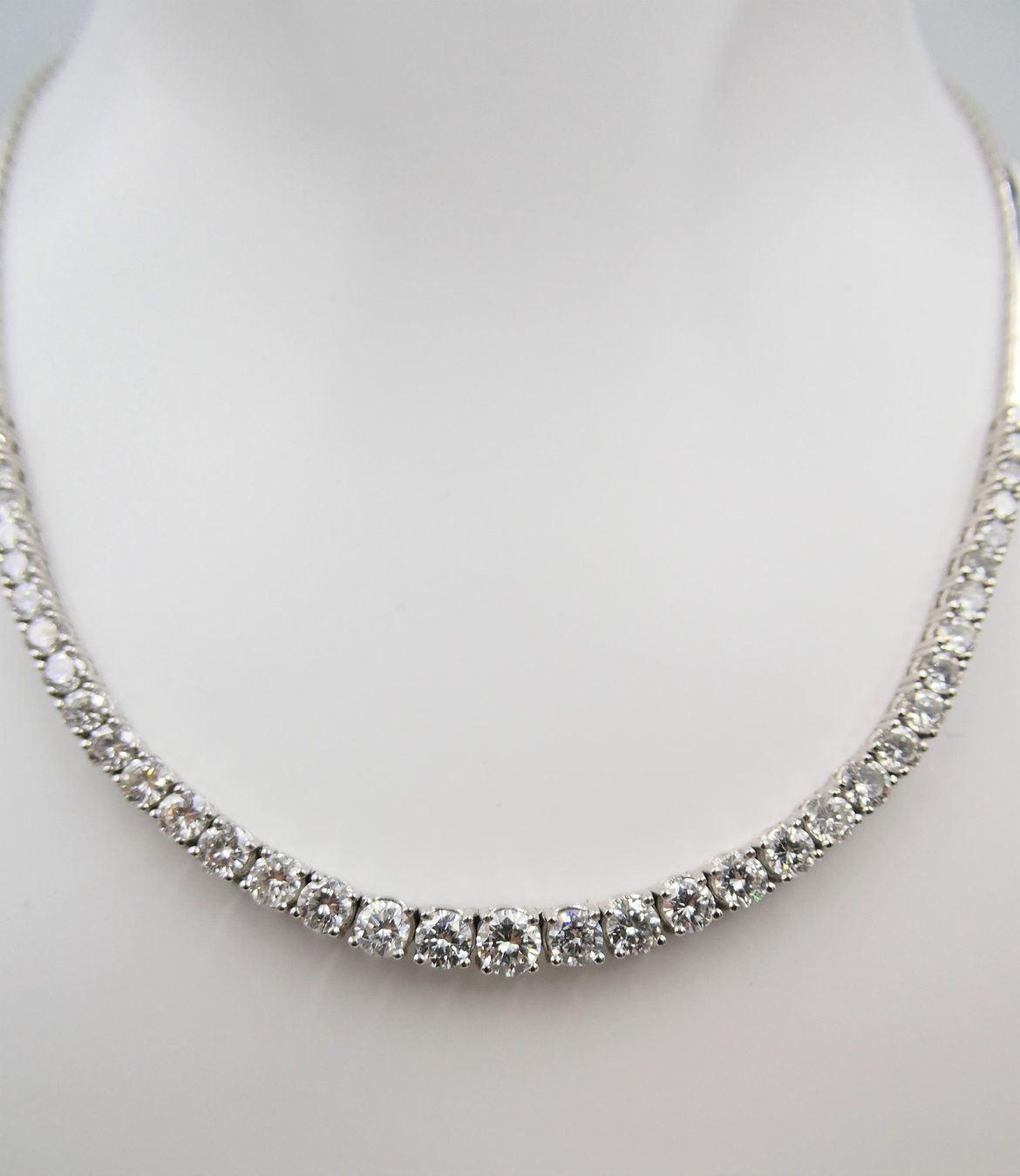 Catenine: DIAMANT COLLIER IN 750 WEISSGOLD – Usato da Luzern venduto da EdiGem 2