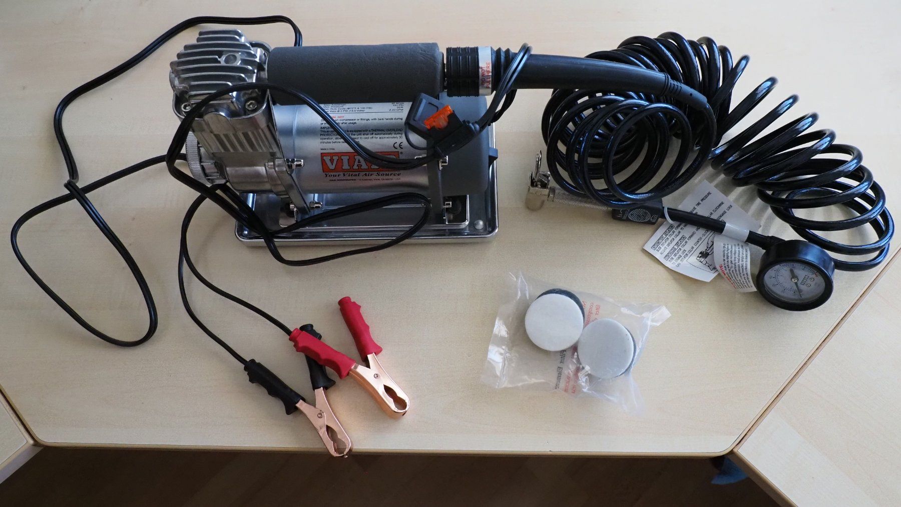Kompressoren: 12 V tragbarer Kompressor 150 PSI = 10.3 BAR – Gebraucht aus Biberstein von pampasgras