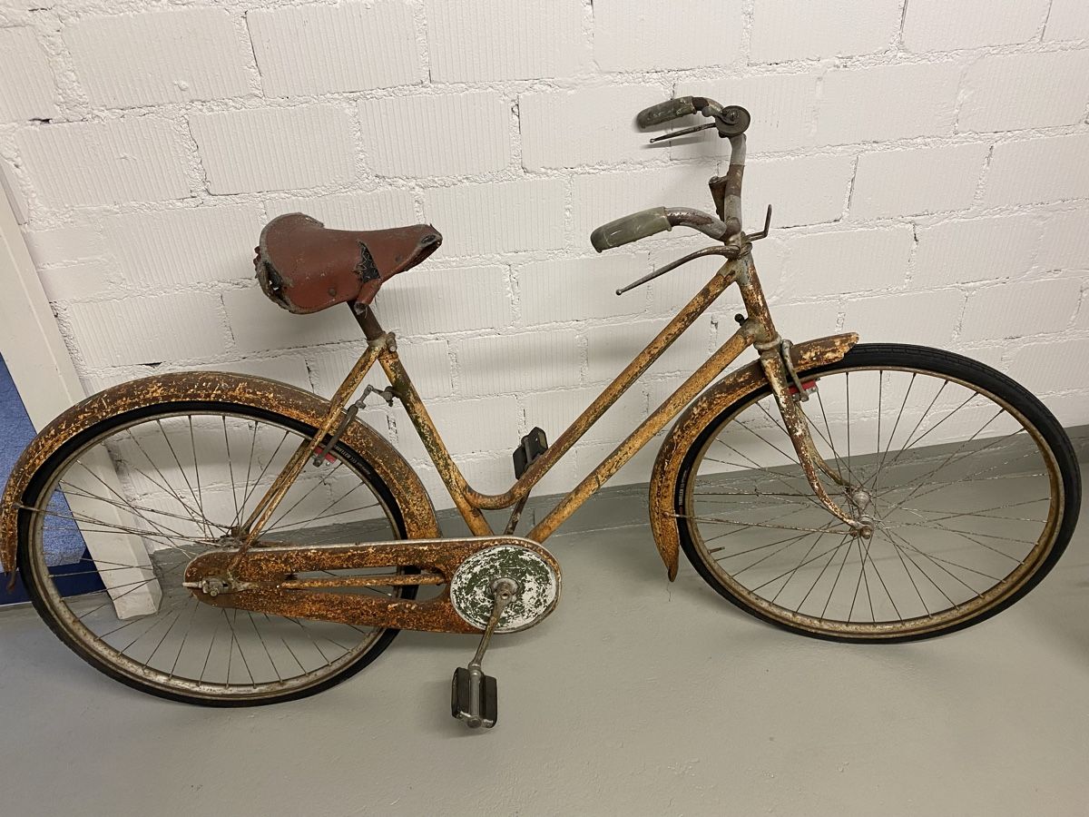Velos: Altes Fahrrad  – Gebraucht aus Dietikon von Tdaf33