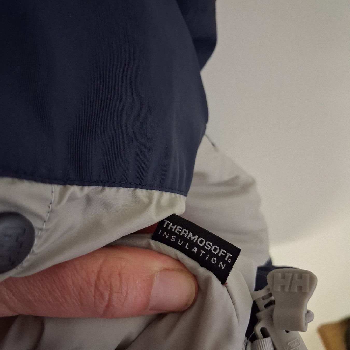 Helly Hansen Giacche: Helly Hansen winter blue jacket XL men – Nuovo (secondo la descrizione) da Wil SG venduto da tre_g2l7 5