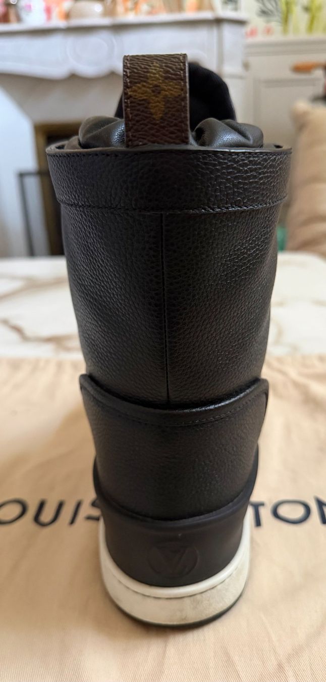Louis Vuitton Chaussures hommes: Louis Vuitton Snow Boots "Slalom" – D'occasion à Basel par BradPeeters 4