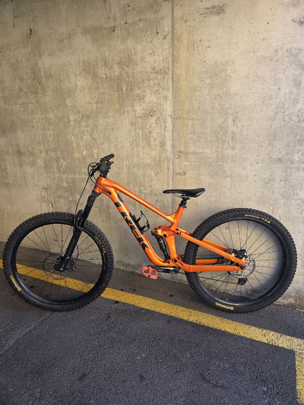 Trek Vélos: trek slash M/L – D'occasion à Bouveret par PPacheco 1
