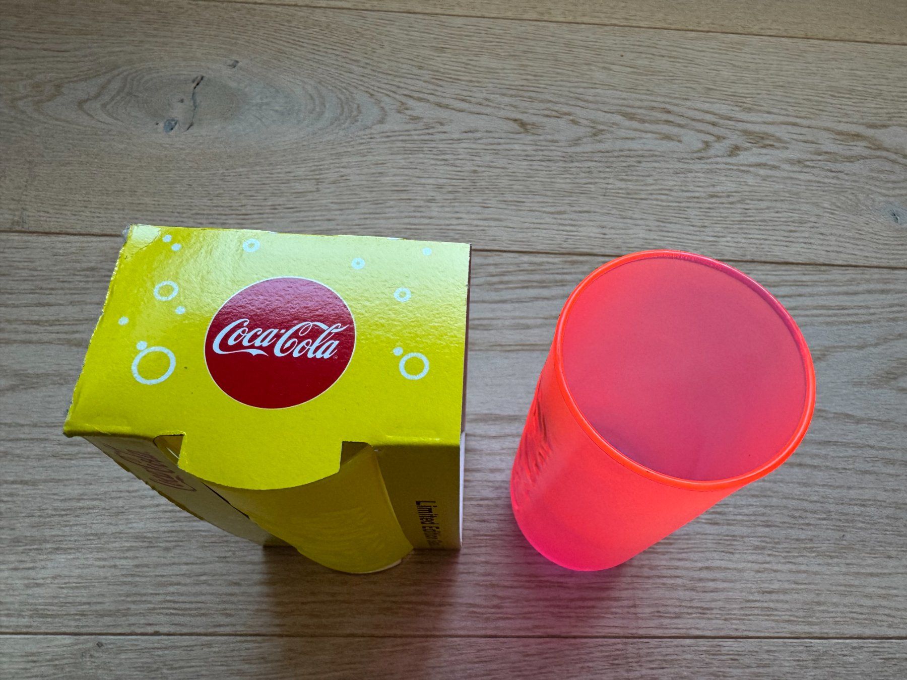 Mc Donald's Bicchieri: 2 neue Coca Cola Gläser, neon – Nuovo (secondo la descrizione) da Siebnen venduto da Trans-Am 2