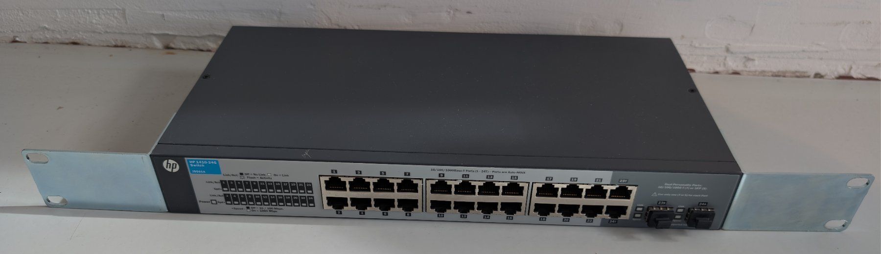 Hewlett Packard Hub & Switch: HP ProCurve 1410-24G Switch – Usato da Dietlikon venduto da ComdatAG 1