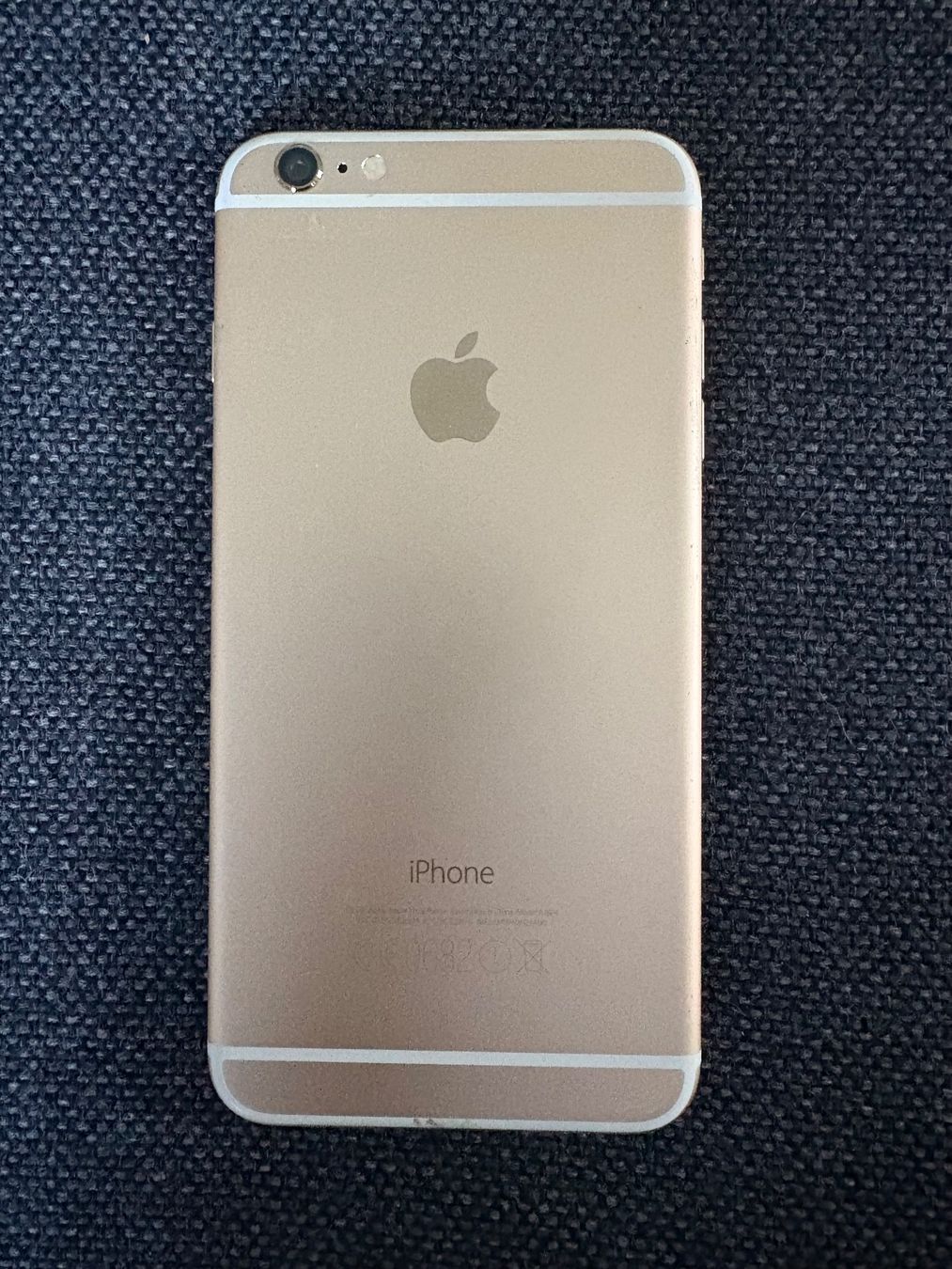 Apple Handys / Smartphones: Neuwertiges APPLE iPhone 6 Plus in der Farbe Rosegold – Gebraucht aus frasnacht von swimm02