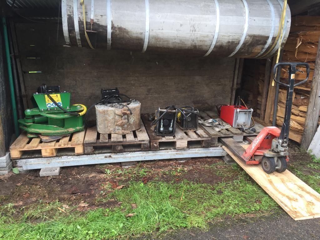 Tous les outils: Miete steingreifer spitzhammer – D'occasion à bäretswil par doser25