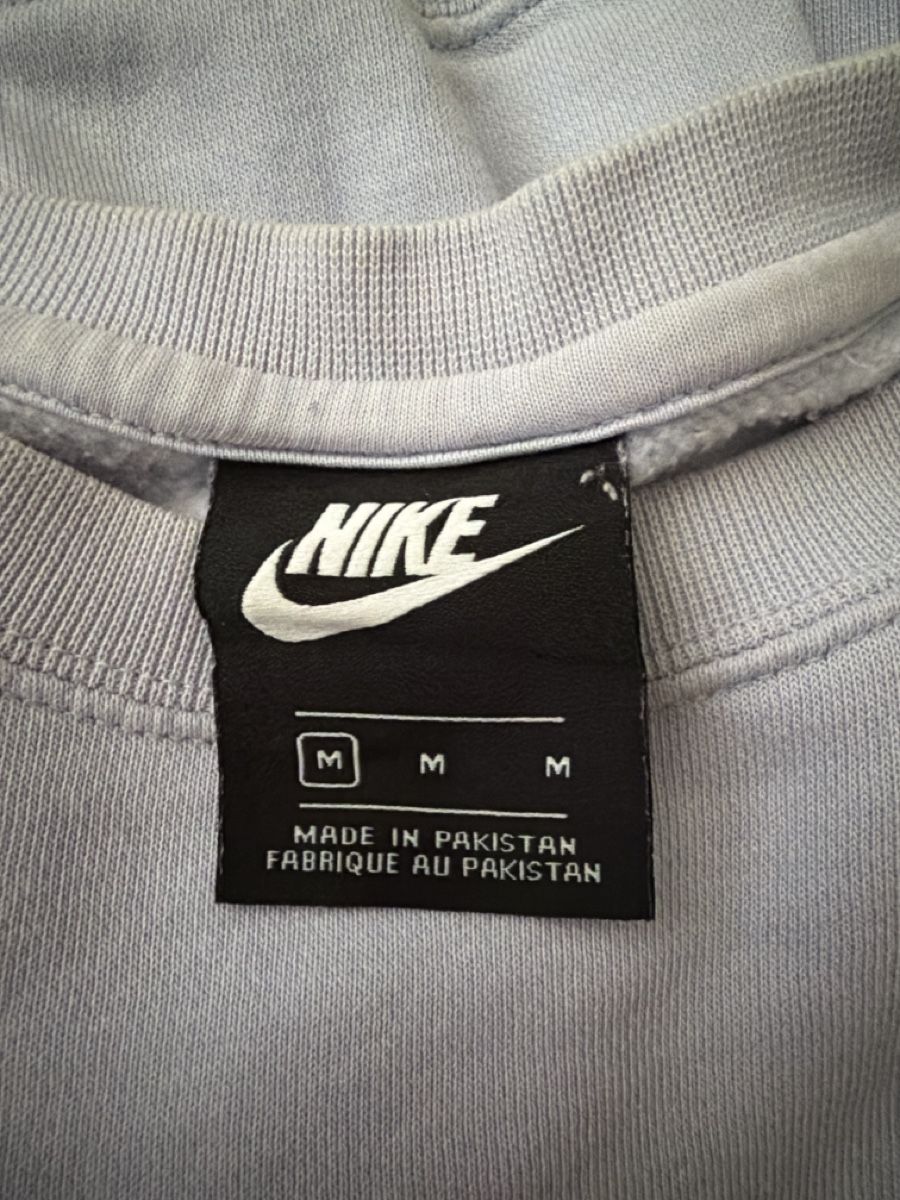Nike Maglioni & Felpe: Nike Pullover Grösse M guter Zustand – Usato da Volketswil venduto da ene_9dsc 2