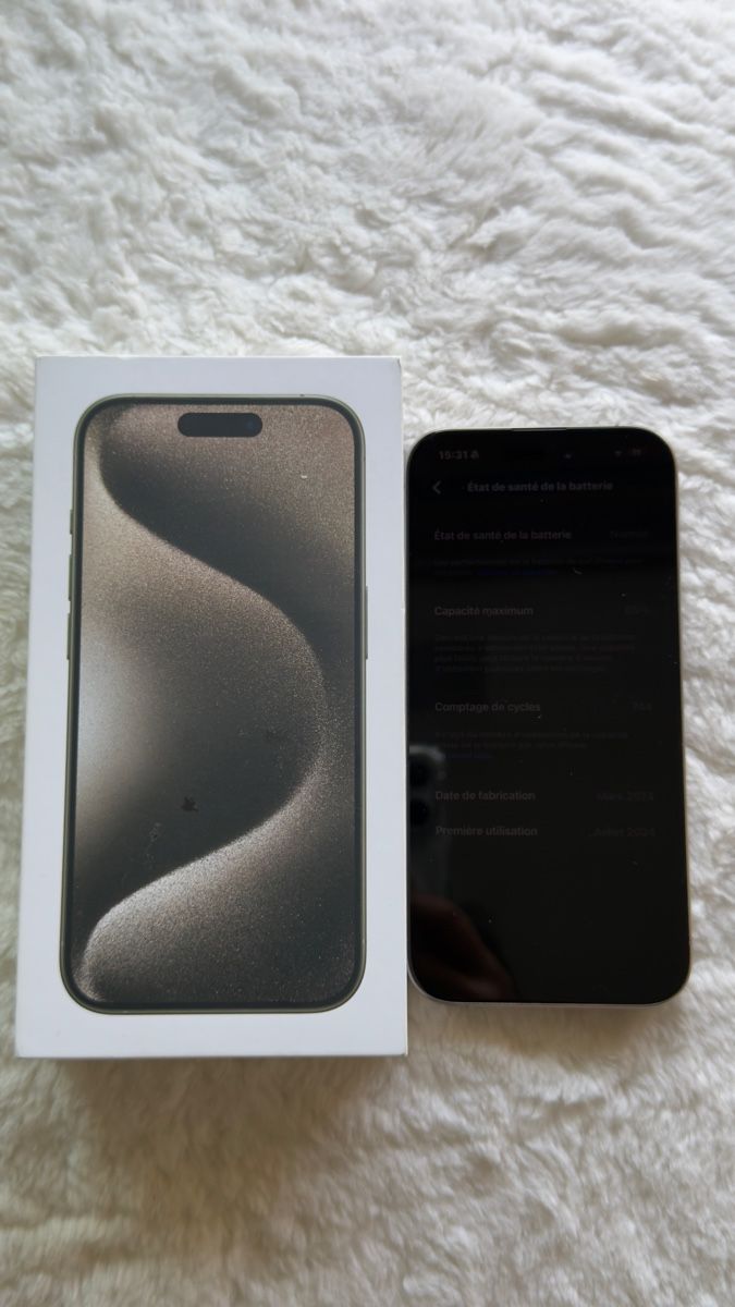 Apple Telefoni cellulari / Smartphones: iPhone 15 pro 128Gb – Usato da Lausanne venduto da Edelweiss_77
