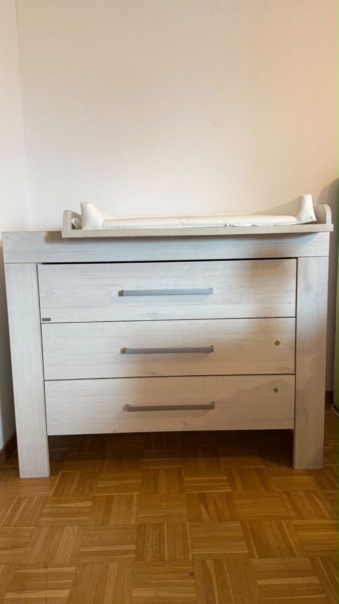 Paidi Wickeltisch & Zubehör: Wickelkommode Holzoptik hell gebraucht mit Auflage – Gebraucht aus Bassersdorf von Lionslaw 5