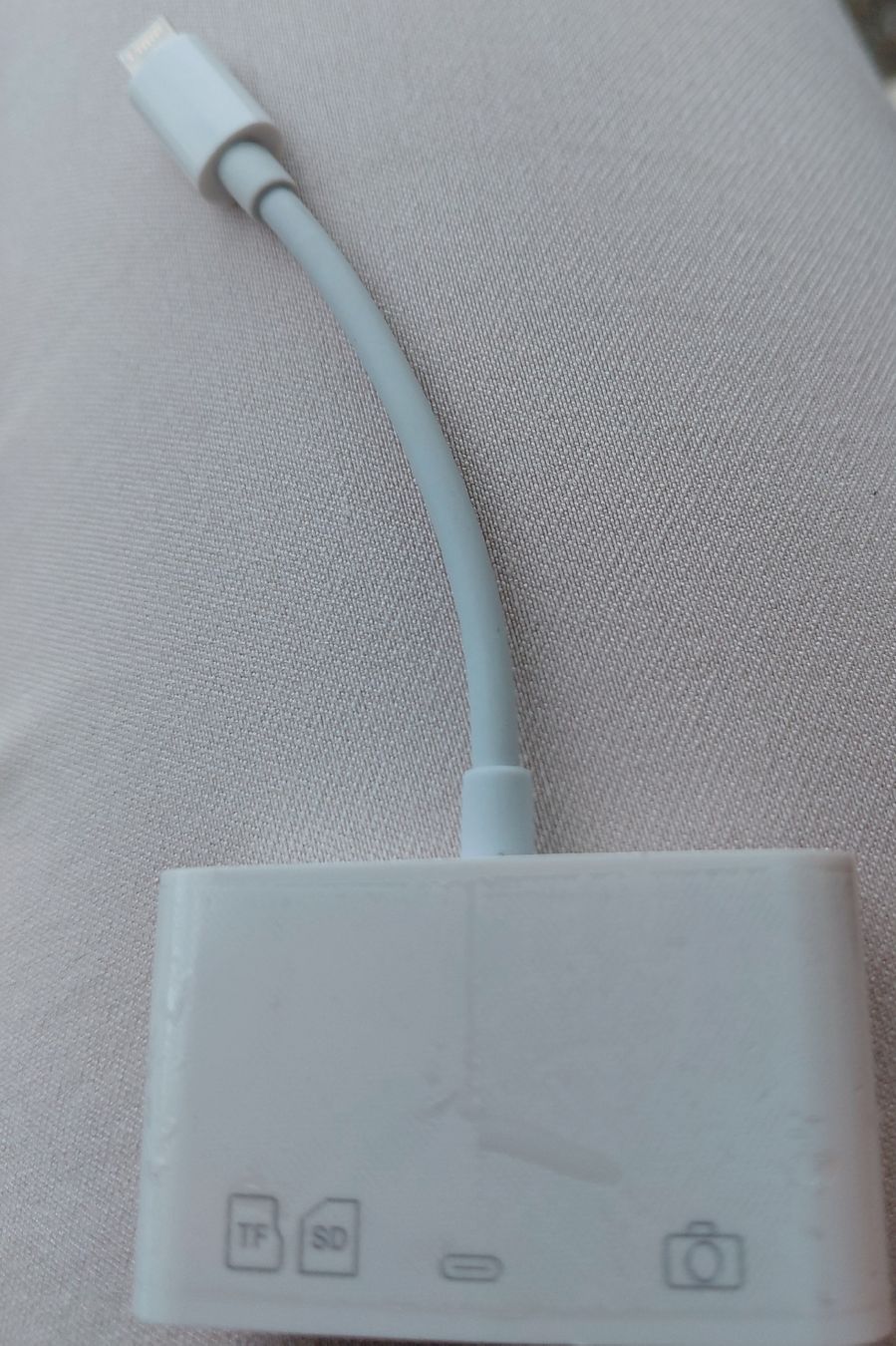 Kartenlesegeräte: iPhone OTG / Card Reader – Lightning – USB / SD / microSD – Neu und originalverpackt aus Geuensee von sonnenstunden