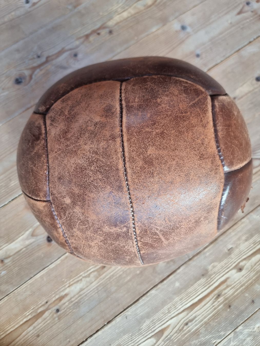 Alder+Eisenhut Palloni: Medizinball Leder antik – Usato da Nidau venduto da Wertas2 2