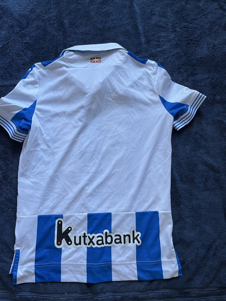 Maillots de corps & Pantalons: Maillot real sociedad  – Neuf avec emballage d'origine à Chambésy par Louwall_football 6
