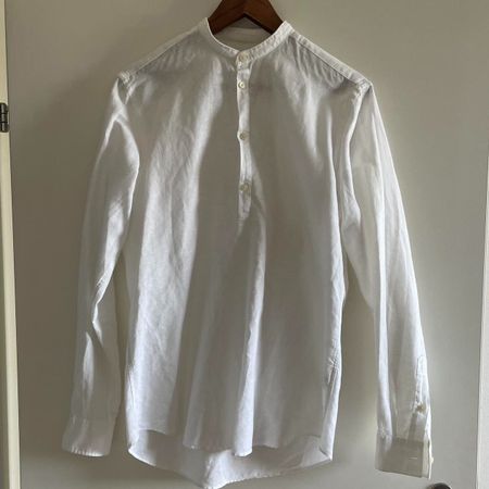 Zara Herren-Henley-Shirt mit Stehkragen – Weiss – Größe S