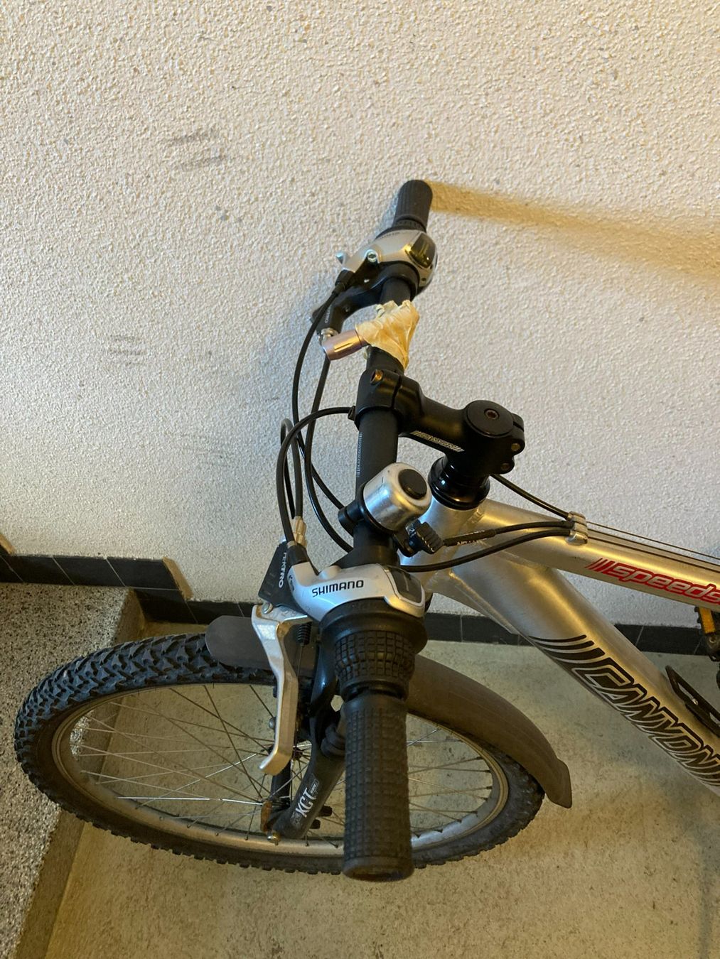 Velos: Bahnhof Velo – Gebraucht aus Niederscherli von ypsilon315 2